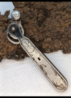 II. világháborús Wehrmacht konzervnyitó