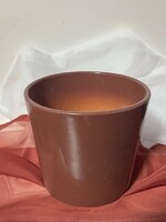 Terrakotta színű kerámia kaspó