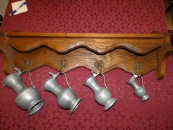 Fa tányértartó négy ón kupával