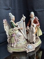 Lippelsdorf porcelán, zenélő barokk pár, GDR, 20 cm