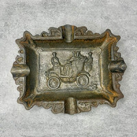 Antik öntöttvas hamutartó régi autó mintával