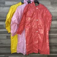 Összecsukható, hosszított esőkabát több színben és méretben