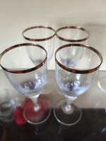 Arany szélű retró talpas poharak