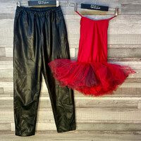 Reserved bőrhatású nadrág, Sansha fodros body/tornadress 158