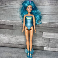 MGA Dream Ella színváltós tündérbaba türkiz hajjal