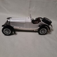 Burago Mercedes Benz SSK 1928.autó modell. 1:18