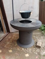 Ofyr 1000 Kerti parti terasz grill  Plancha 100cm közösségi grillező asztal bográcstartó tűzrakó