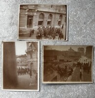 Három darab, 1918 körül készült eredeti történeti fotográfia – katonai és kikötői jelenetek