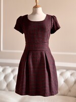 AMISU 38-as pepita, tyúklábmintás ruha, 11% gyapjú, vintage-retro