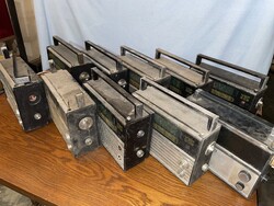 10 db VEF rádió egyben