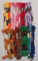 Régi hímzőfonalak 28 db együtt (cseh, magyar, kínai)