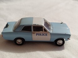 Vauxhall Viva HC  Police  1:43 fém modell.