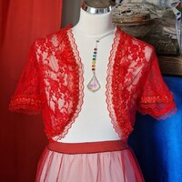 ESKÜVŐ BOL30 - Piros csipkés menyasszonyi rövid ujjú csipke boleró