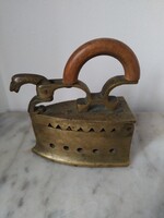 Antik sárgaréz mini vasaló