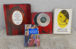 Filmművészeti, színházművészeti könyvek.