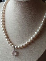 Édesvízi tenyésztett gyöngy nyaklánc rózsakvarc 925 ezüst medállal