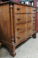 Antik különleges hullámos frontú fiókos komód felújítandó