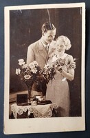 Nő,Hölgyek,Szerelem,Udvarlás,Szépség,Divat képeslap