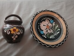 Régi kerámia fali tányér és kancsó