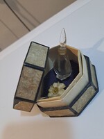 Miniatür  parfümös üvegcse antik pipere dobozzal