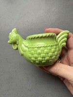 Szép zöld kerámia tojástartó tyúk