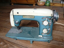 Régi , retró Pannónia varrógép