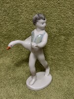 Hollóházi porcelán Ludas Matyi, fiú lúddal