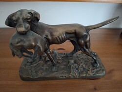 Bronz Vadász vizsla nyúllal bronz talpon