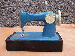 Régi , retró orosz , szovjet játék varrógép