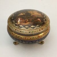 Cseh Altwien Angelika Kauffmann lábas porcelán bonbonier hibátlan állapotban