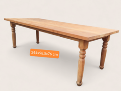 Fenyő étkezőasztal