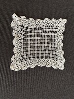 Kézzel horgolt vintage csipke terítő – 15×15 cm