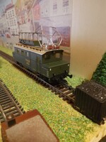 Vasútmodell villanymozdony új