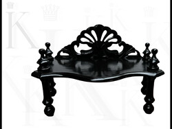 Exkluzív ebonizált asztali díszpolc, parfümtartó – Áttört faragással