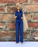 Barbie stílusú baba farmer szerelésben