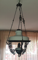 Erdélyi, nagyméretű, antik függesztett petróleumlámpa / csillár, öntöttvas vázzal, tejüveg búrával