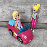 Barbie mini játék figurák autóval