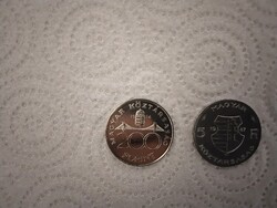 200Ft-os, 5FT-OS, 1994,1947-es ezüst UNC a képeken látható állapotban, nem tisztított, eladók.