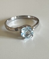 14 karátos fehér arany gyűrű topázzal brilliánssal!