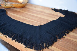 KÜLÖNLEGES Antik régi Berliner népi kendő  cérna népviselet viselet vastag 160 plusz rojt x 37 cm