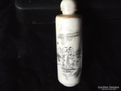 Kínai tubákos flakon