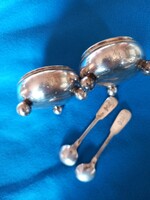 ANTIK EZÜST FŰSZERTARTÓ PÁR + 2 Saját Fűszerkanál 64 ,70 gramm Nemesi Monogramm Golyó Lábakkal