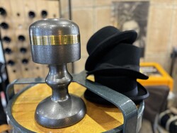 HATMANIA - Budapest Exclusive Style Szürke Szynben Rézpánttal
