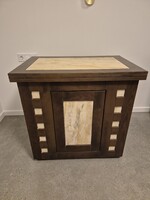 Komód eladó. Pácolt - gőzölt bükk, süttői mészkő betétekkel.