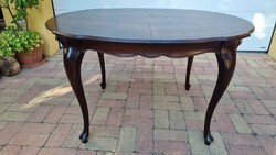 Barokk kinyitható étkezőasztal