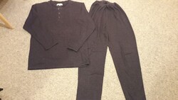 Depar fekete hosszú ujjú 2 részes pizsama M Szép termék.