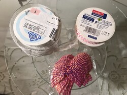 DEKORÁCIÓ - ÚJ - 3 db - 25 db - SZÁRNY - MŰBŐR - 6 x 4 cm - 2 db - SZALAG - OSZTRÁK - HIBÁTLAN