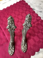 Antik réz karnis tartó párban.