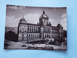 Képeslap (15) - Csehszlovákia (Csehország) - Prága - Nemzeti Múzeum 1960-as évek