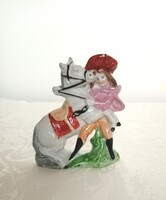 Porcelán figura - lány lóval